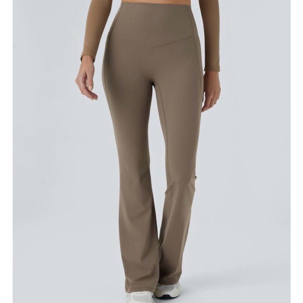 HALARA UltraSculpt High Waisted Tummy Control Shaping Yoga Flares
